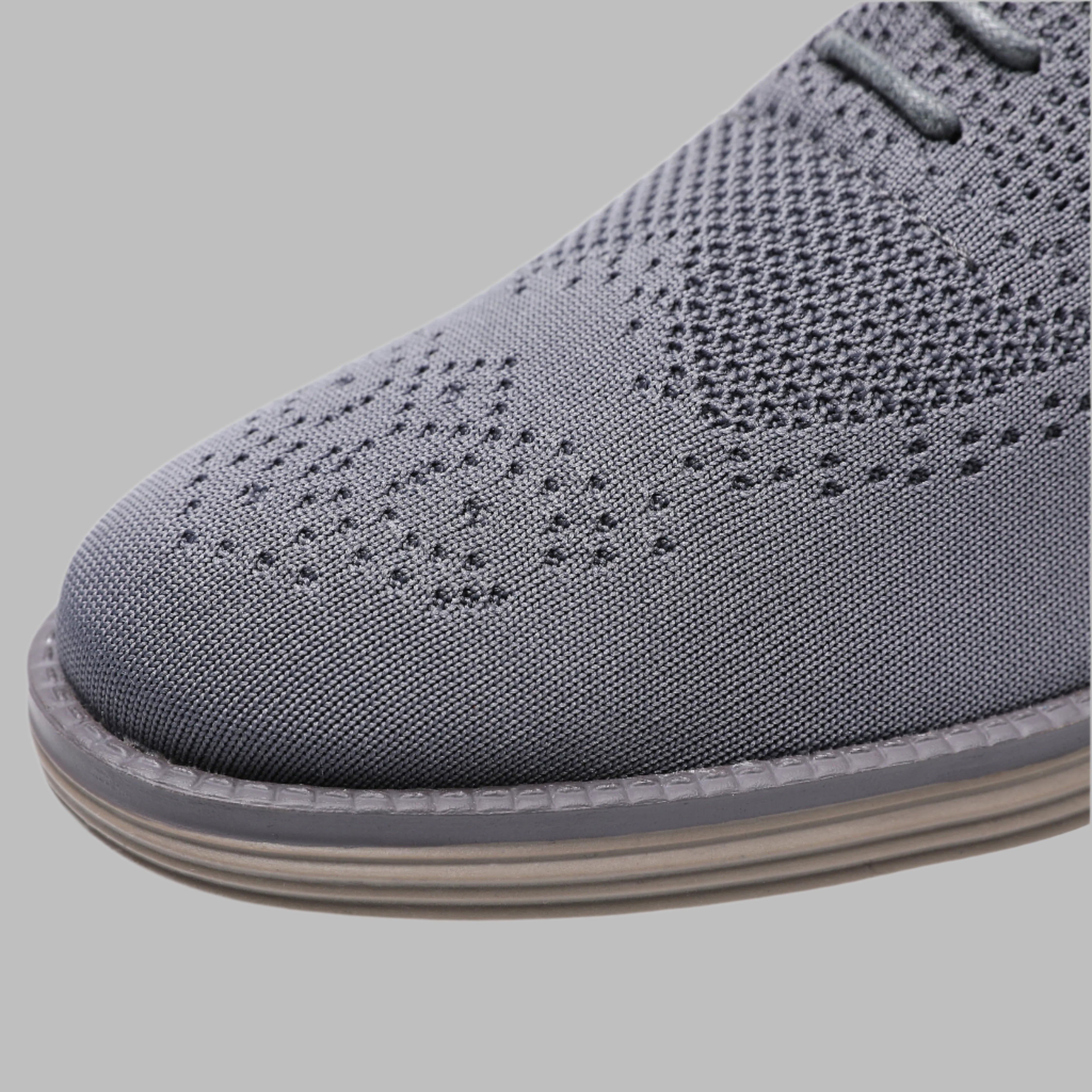 mens-grey-flat-running-shoe-mesh-breathable-sole-front